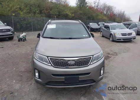 2015 Kia Sorento Limited V6 из США, поврежденный, VIN 5XYKWDA75FG640749